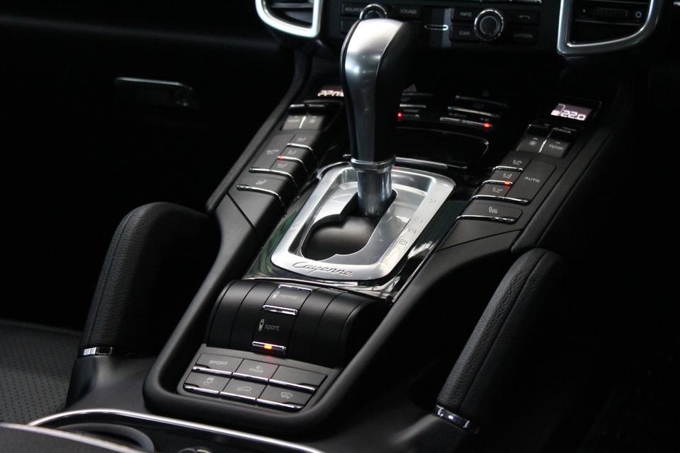 รหัสรถ JRS938 เข้าใหม่สวยจัด กับ Porsche Cayenne Hybrid 2013  14