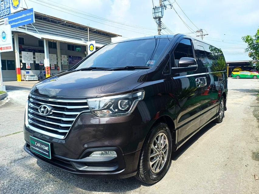 ปี2019 HYUNDAI H1 ELLITE TOP มือเดียวออกห้าง