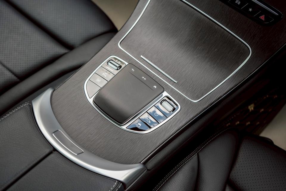 รหัสรถ CBL7898 Mercedes-Benz GLC300e 4MATIC AMG Dynamic AT 2022 19