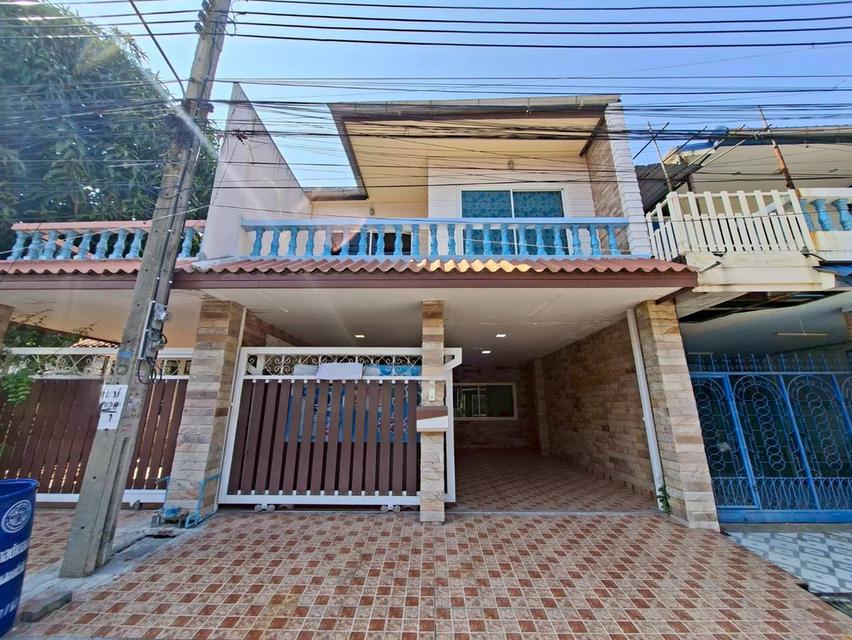 ขายทาวน์เฮ้าส์ 2 ชั้น หมู่บ้านปัญญานคร บางปู บ้านรีโนเวทใหม่ พร้อมอยู่ (N.977) 1