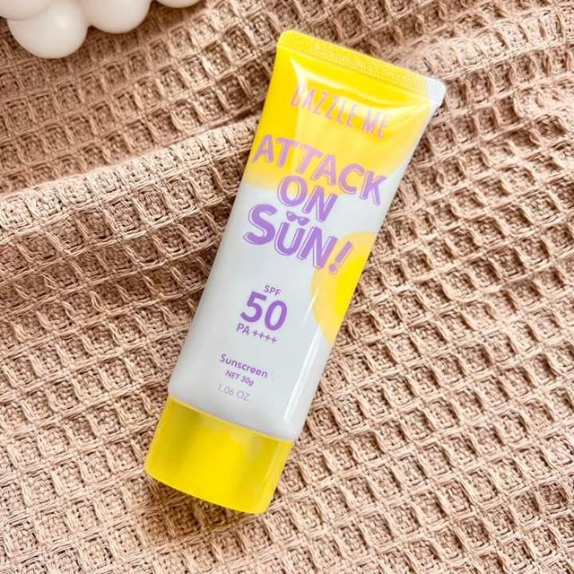 Dazzle Me Attack on Sun! Sunscreen SPF 50 PA ++++