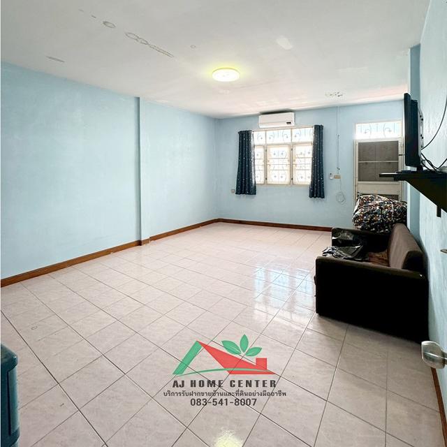 ขายทาวน์เฮ้าส์18ตรว. ซ.บุญมี 8 แป๊ะกง ตลาดกระทุ่มแบน สวยพร้อมอยู่ กู้ได้เต็ม 10