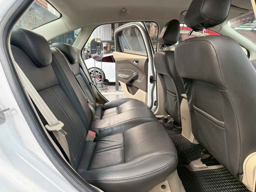 FORD FOCUS 1.6 Trend ปี2013รถบ้านแท้  สภาพพร้อมใช้งาน รูปที่ 9