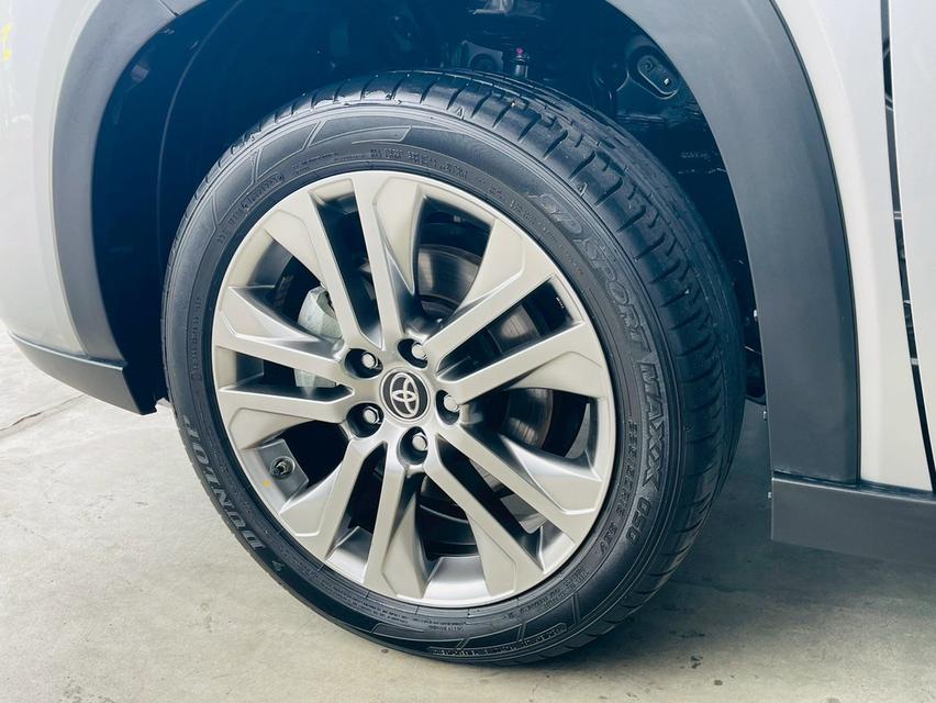 Toyota Innova 2.0 Zenix HEV Premium 2023 18