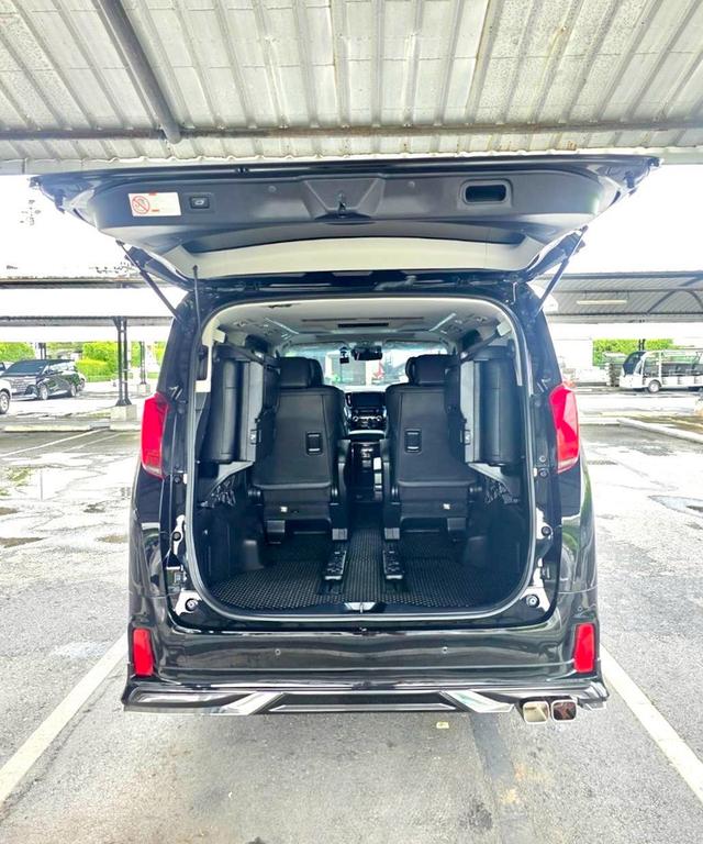 Toyota ALPHARD SRC E-Four สีดำ ปี 2023 ไมล์ 23,000 กม.  7