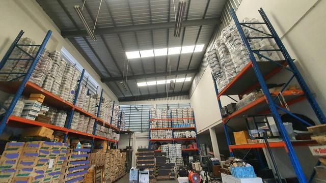 ขายโกดัง โรงงานขนาดเล็ก อาคารสำนักงาน สภาพสวยใหม่ ลาดพร้าว 101 ใกล้วัดบึงทองหลาง เลียบด่วน โยธินพัฒนา 3 โพธิ์แก้ว นวมินทร์ 4