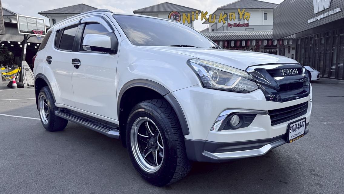 รหัสรถ TPV4947 :MUX The Iconic Pearl White (เจ้าของมือเดียว)ปี : 2018