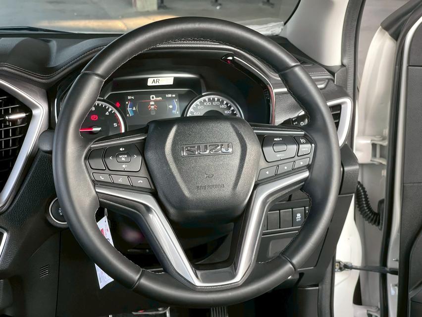 Isuzu Dmax Hi-lander 3.0ZG ปี20 11