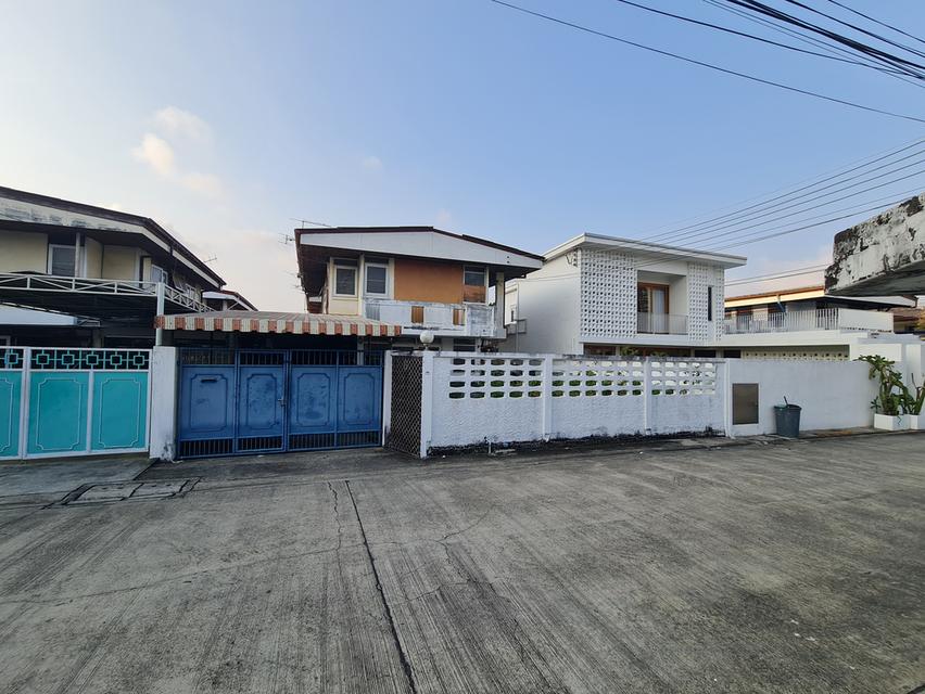 ให้เช่าบ้านเดี่ยวตามสภาพ 6 ซอย 6 หมู่บ้านเสรี 2 (รามคำแหง 24 แยก 28) สังคมดี, บรรยากาศดี, เดินทางสะดวกมากๆๆ ทั้งรถส่วนตัว และ รถโดยสารสาธารณะ 6