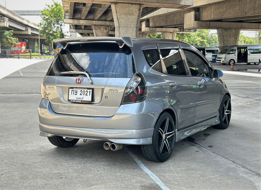 Honda Jazz 1.5 IDSI MT ปี 2005  4