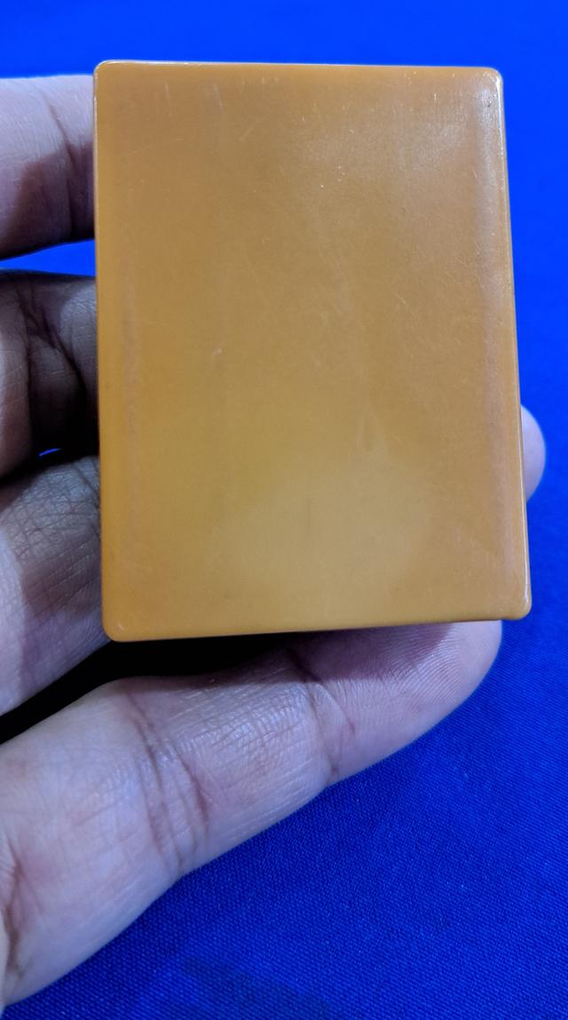 #สมเด็จ รุ่นมหาเศรษฐี พ.ศ.๒๕๓๕ (องค์นี้ฝังตะกรุดเงินนิยม) ถือว่าเป็นวัตถุมงคลอีกรุ่นหนึ่งที่น่าเก็บน่าบูชายิ่งหนัก #มีพระเกจิอาจารย์ 11รูป มานั่งปรก รูปที่ 4