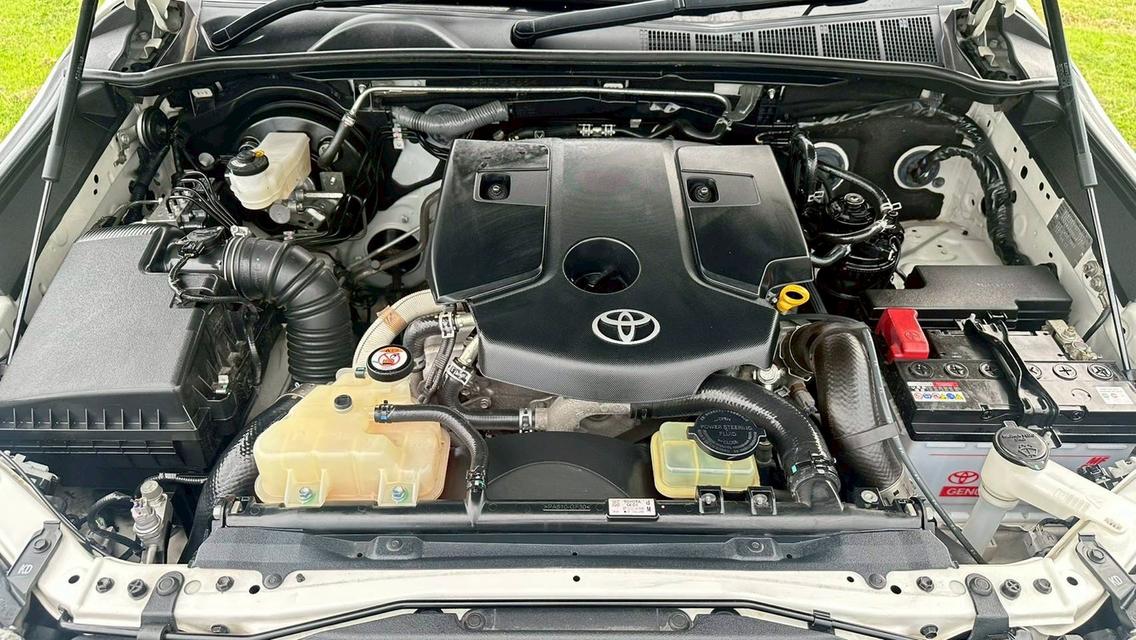 Toyota Hilux Revo 2.4 4Dr Double Cab Prerunner High A/T  14
