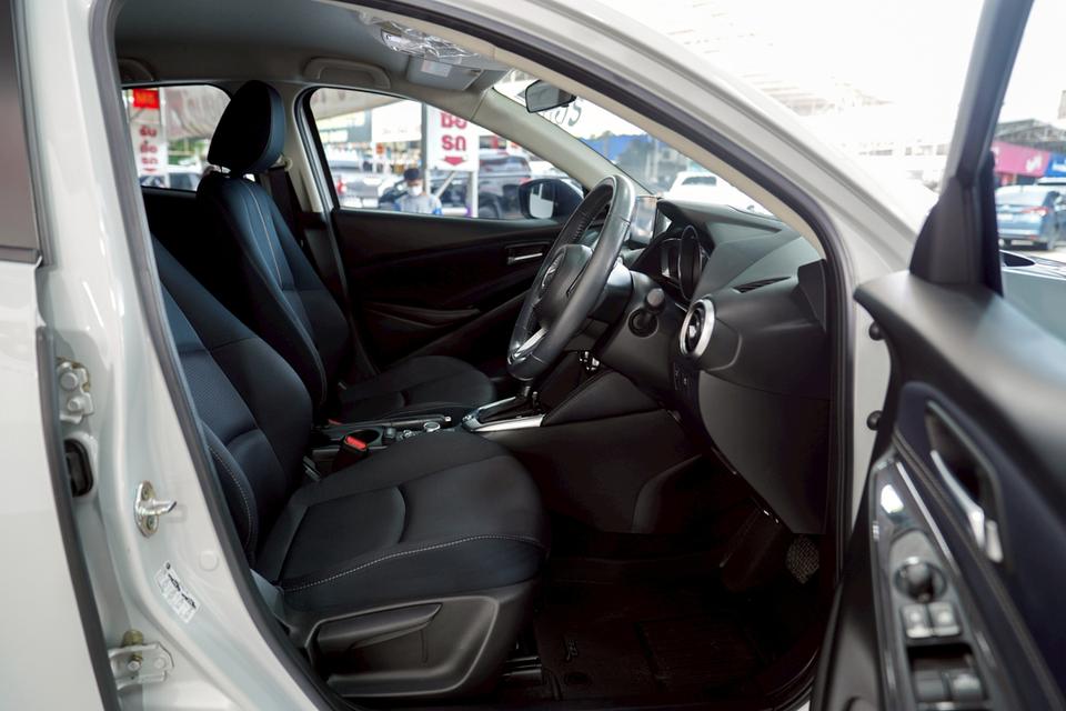#MAZDA 2 1.3S HATCHBACK AT ปี 2020 จด 2021 ไมล์ 13,000 กม. โทร.0922639576 เอ๋