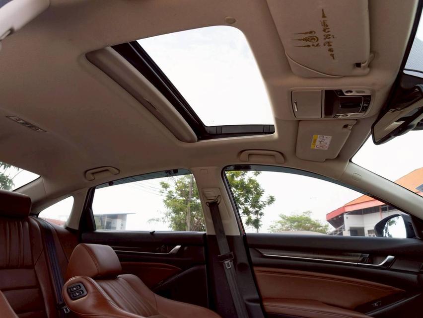 ขาย Honda Accord 2.0 Hybrid Tech ปี19 16