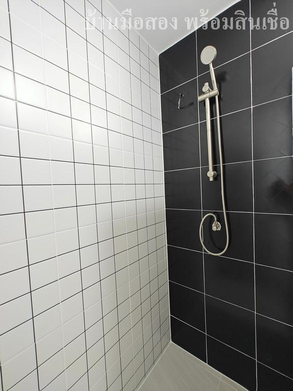 หมู่บ้านเดอะคัลเลอร์ คลอง4 12