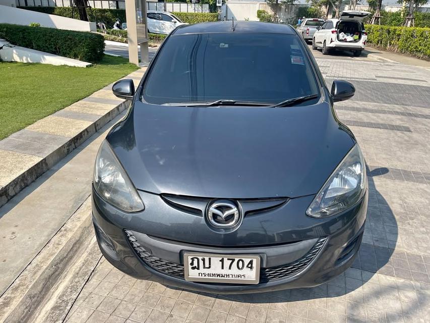 Mazda 2 รถบ้านสวยสภาพดี