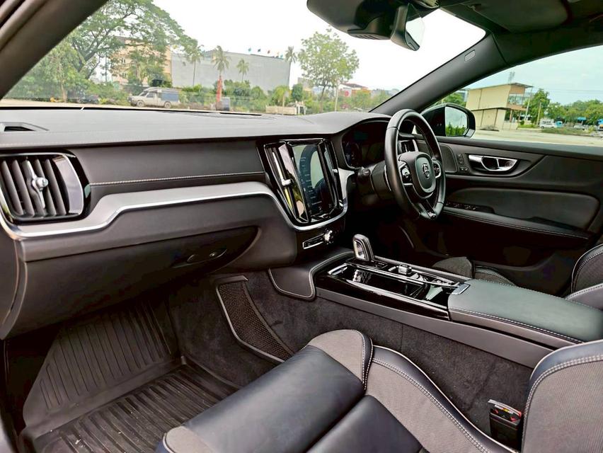 Volvo S60 T8 R-Design AWD 2020 รถสวยใหม่ สมรรถนะเยี่ยม คุ้มเกินราคา 14