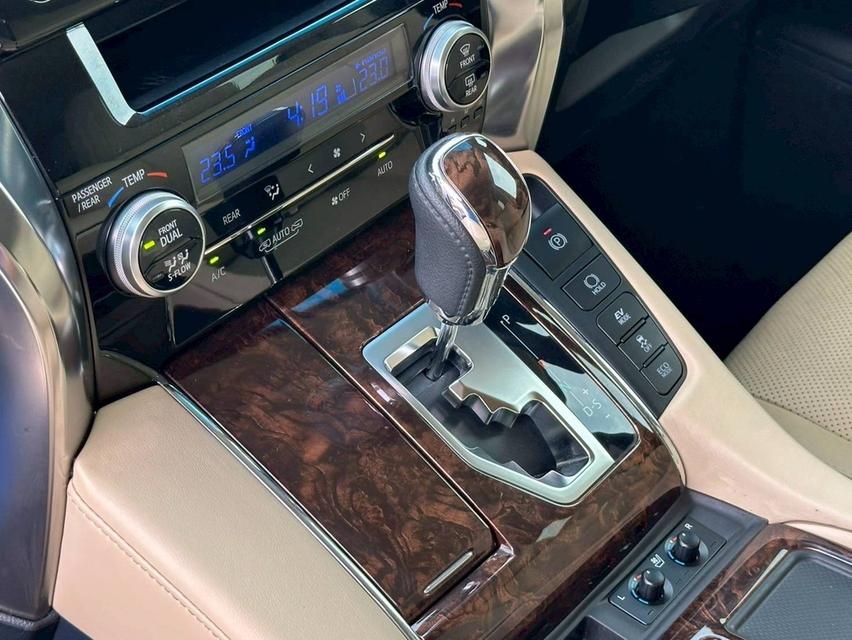 Toyota Alphard 2.5 Hybrid (TMT) MNC 2019  16