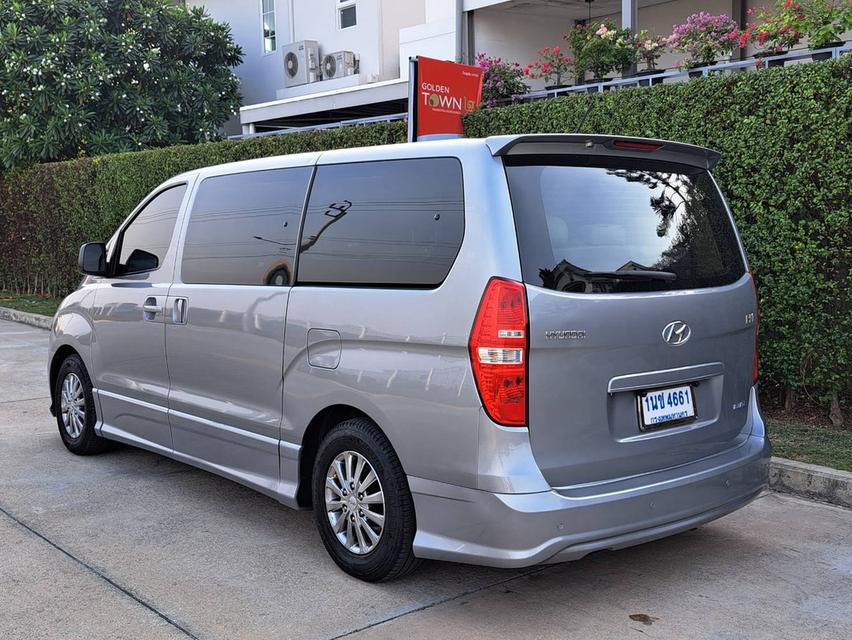 ขายถูก เพียง🔥Sale 589,000🔥เท่านั้น Hyundai H1 2.5 ดีเซล ปี 17 วิ่งน้อยไมล์แท้