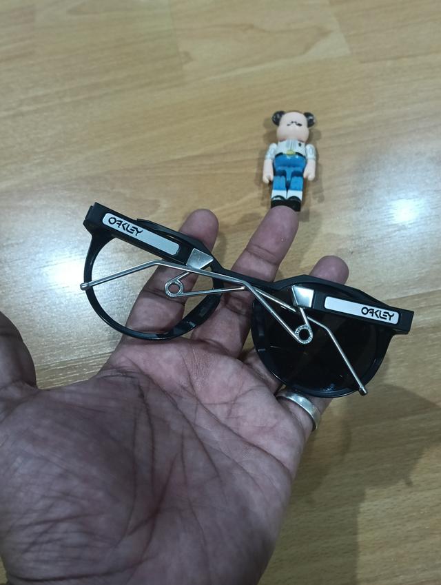 กรอบแว่นoakleyแท้มือสอง