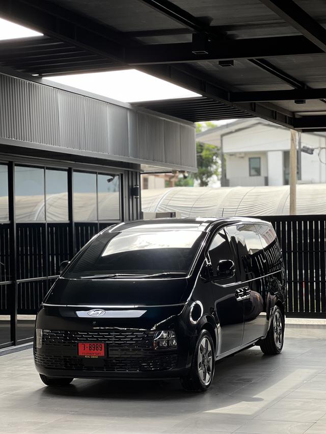 Hyundai Staria SLE