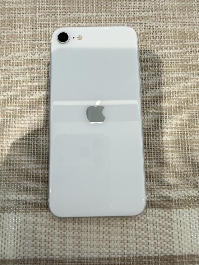 iPhone SE2 64GB สีขาว รูปที่ 3