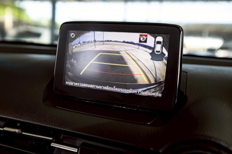 Mazda2 1.3 High Connect Sedan Skyactiv ปี 2018 สีเทา 18