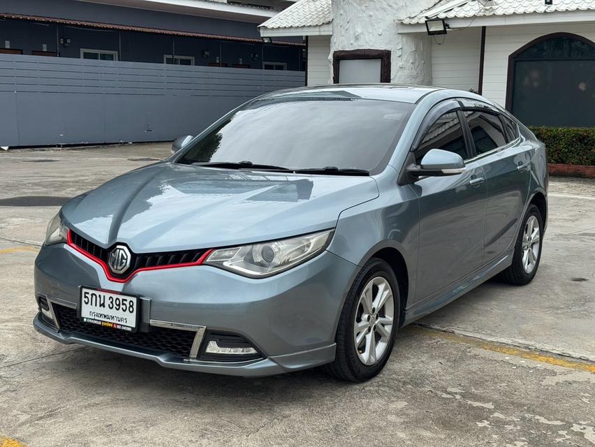 MG5 1.5X Top Sunroof AT 2016