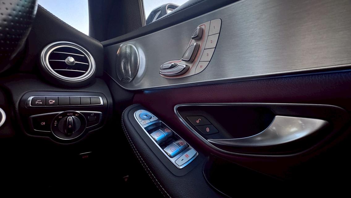 รหัสรถ TPV1644 🚘 Mercedes-Benz C350e AMG ปี 2017 15