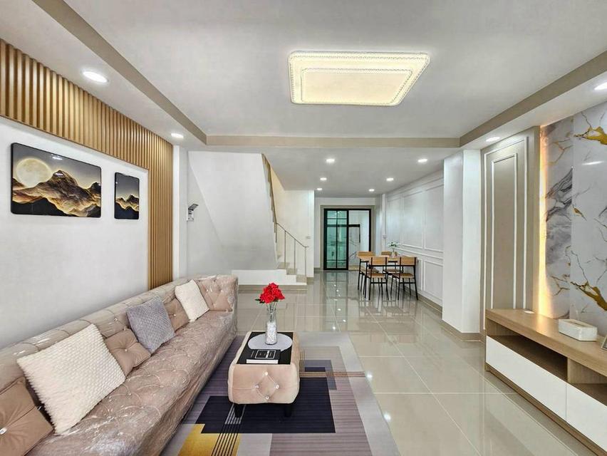 หมู่บ้านพร้อมจิตร บางใหญ่ ทาวน์เฮาส์ 2 ชั้น  ถนนเมน โครงการทำเลค้าขาย หน้าบ้านเป็นสวนสาธารณะ ด้านหลังติดทุ่งนารับลมเย็นๆ 4