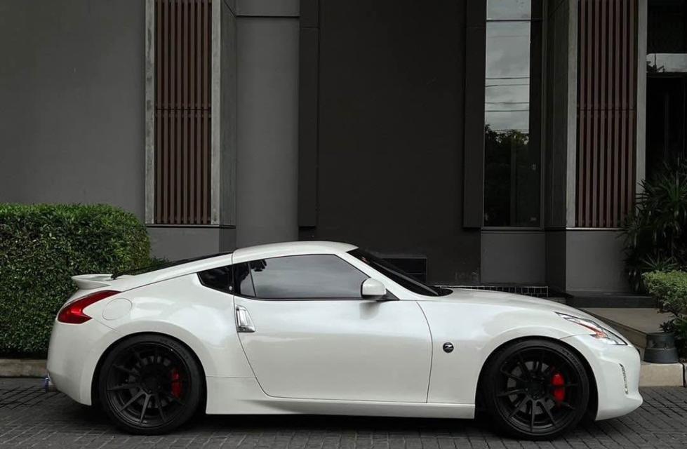 ขายรถหายาก Nissan 370 Z 3