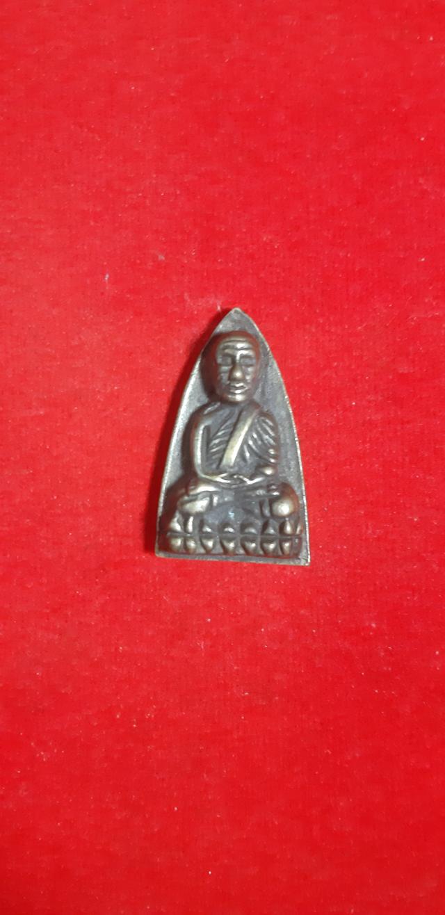 หลวงปู่ทวดพิมพ์ใหญ่A หลังเตารีด เนื้อโลหะผสม รูปที่ 15