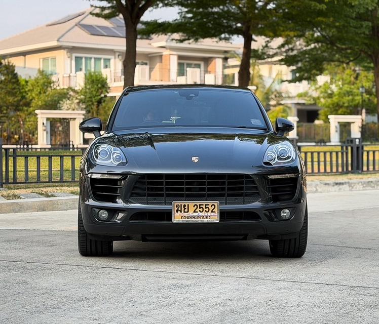 Porsche Macan 2.0 Turbo ปี 2017 ใช้น้อย ออกศูนย์ AAS เจ้าของเดียว ออฟชั่นเต็ม หลังคาแก้ว
