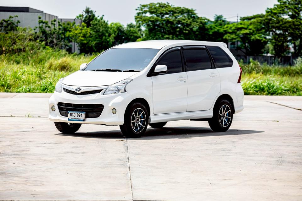 Toyota Avanza 1.5S ปี 2013 Auto สีขาว สภาพดี