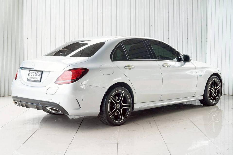 BENZ C-CLASS C300e AMG SPORT ปี 2021 สีเทา โฉม W205 ปี14-23 รูปที่ 6