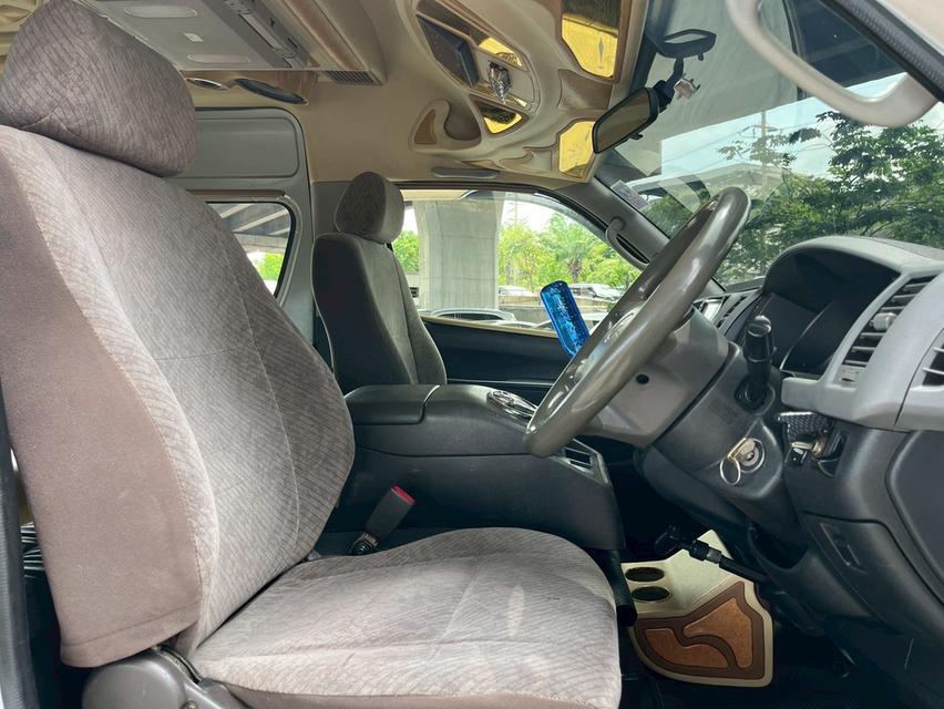 ขาย Toyota Commuter 2.5D4D ปี14 7