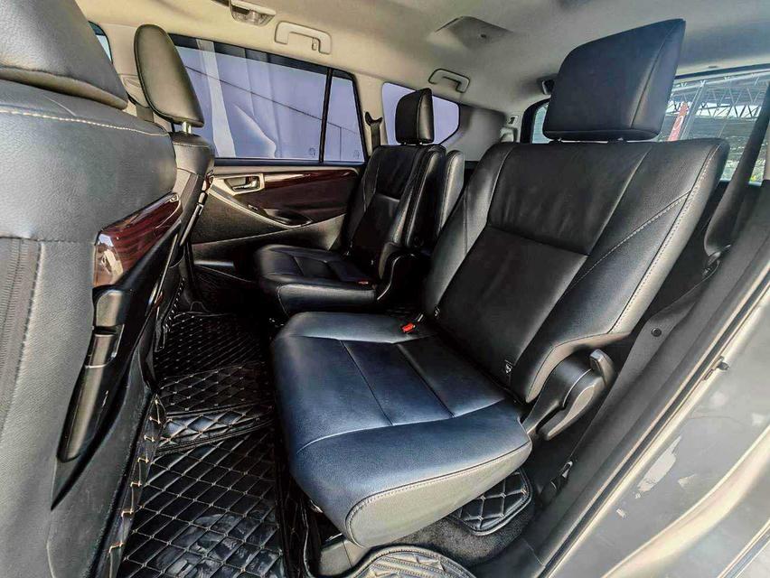 2020 TOYOTA INNOVA 2.8V CRYSTA 10