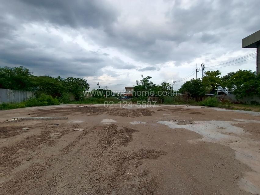 ที่ดินเปล่า ใกล้โรงเรียนเทศบาล 1 (ขจรเนติยุทธ) ถนนลำลูกกา ต.คูคต อ.ลำลูกกา จ.ปทุมธานี 9
