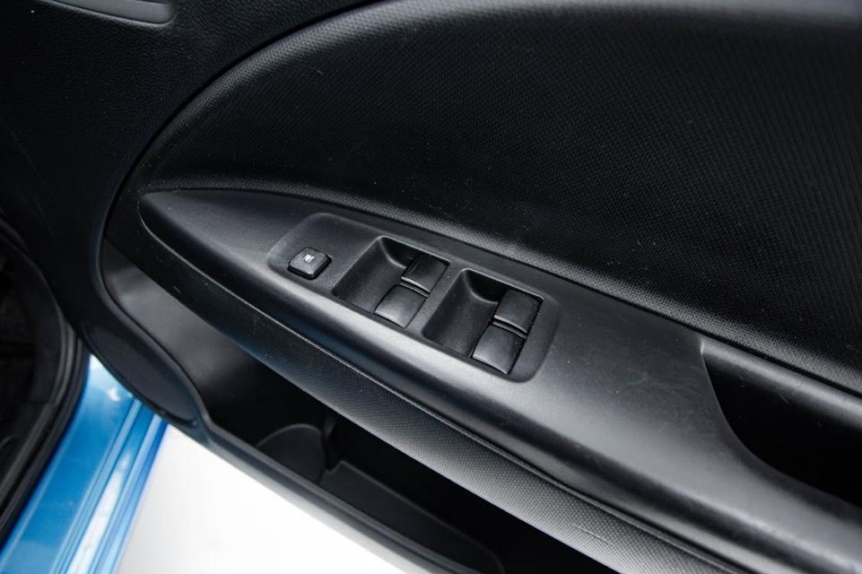 MITSUBISHI MIRAGE 1.2 GLX  2013  10