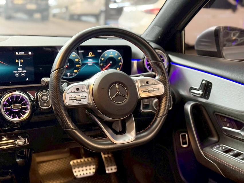 Mercedes-benz A200 1.3 AMG Dynamic ปี2022ออพชั่นเต็มคัน ชุดแต่งAMG สภาพป้ายแดง 6