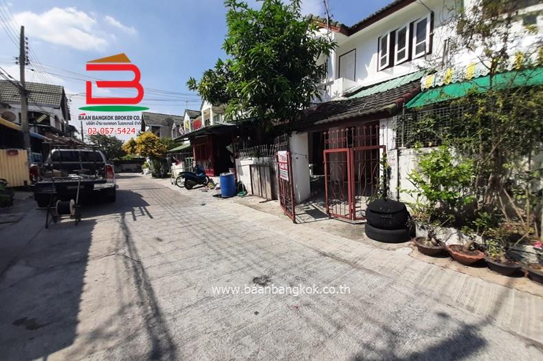 ทาวน์เฮ้าส์ หมู่บ้านพิศาล (ท่าข้าม 30) (ใกล้เซ็นทรัลพระราม 2) เนื้อที่ 18 ตรว.แขวงแสมดำ เขตบางขุนเทียน 3