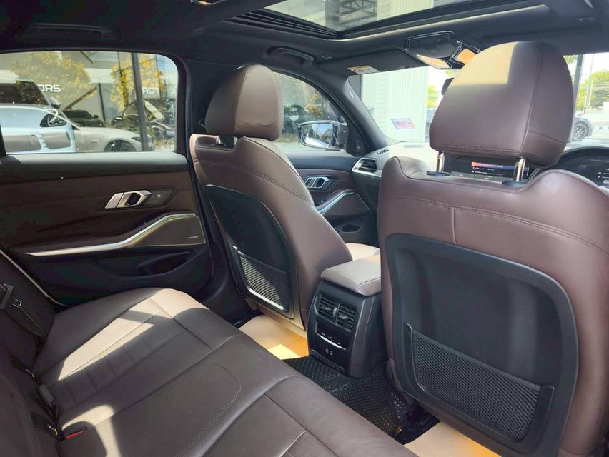 รหัสรถ KPV1100 🚗 2023 BMW 330e M SPORT LCI 6