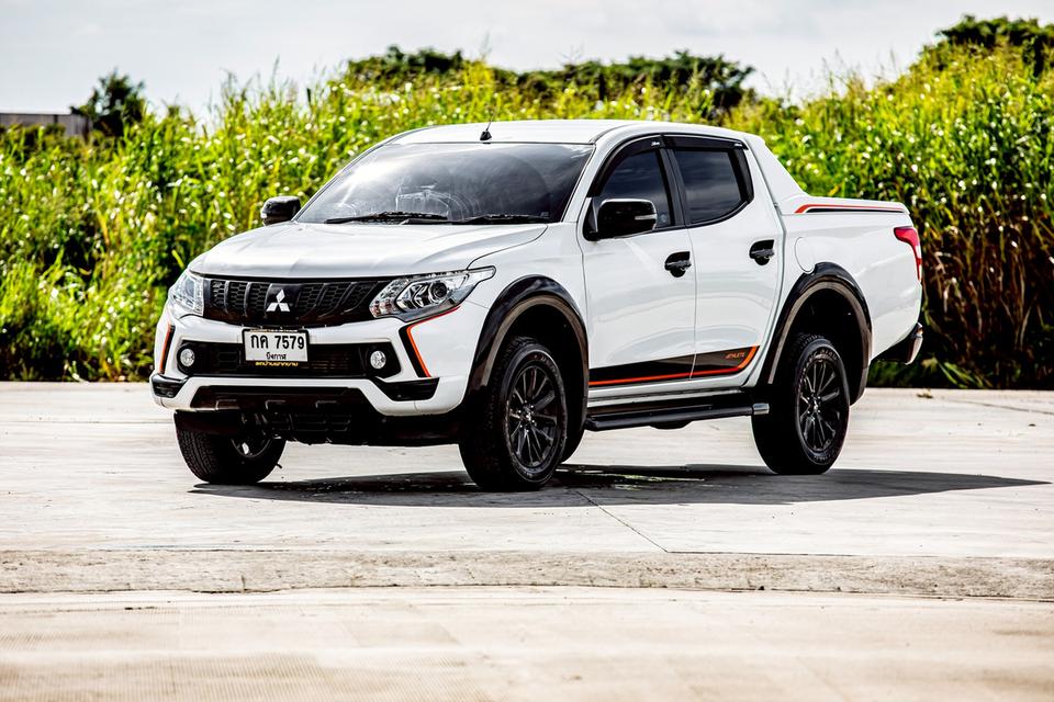 MITSUBISHI TRITON 2.4 MIVEC PLUS DOUBLE CAB ATHLETE ปี 2018 สีขาว ไมล์แท้ 55,147 