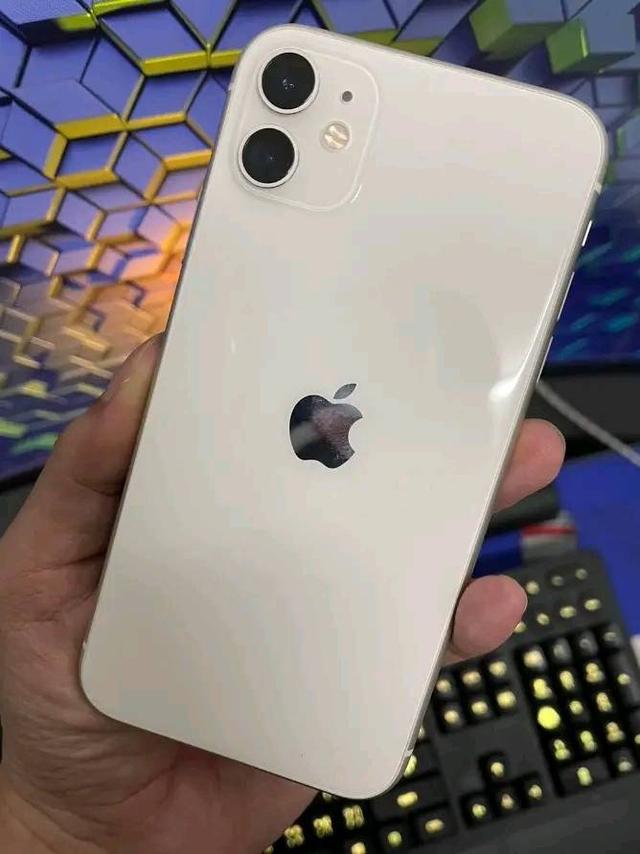 iPhone 11 128gb สีขาว 3