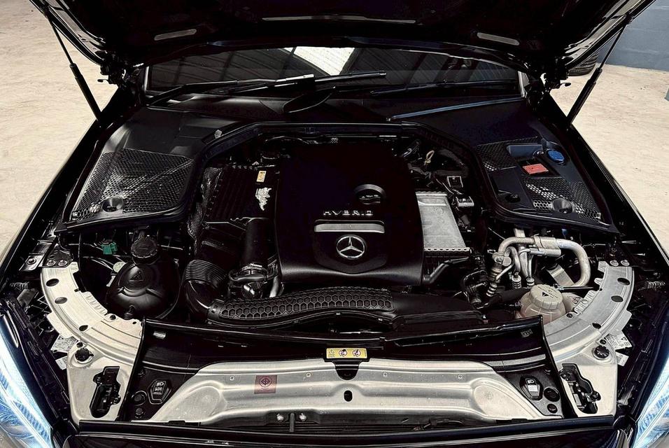 Benz C300e AMG Dynamic ปี 2019 13