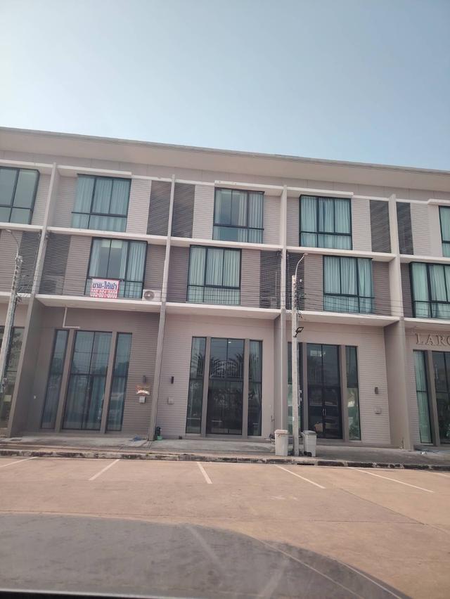 โฮมออฟฟิศ/อาคารพาณิชย์ 3 ชั้นครึ่ง 2