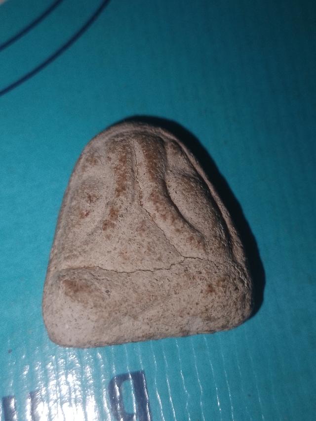 พระปิดตาหลวงพ่อเเก้ววัดเครือวัลย์เนื้อผงหว้าน มหาเสน่ห์ รุ่นเเรก หลังเรียบ100%