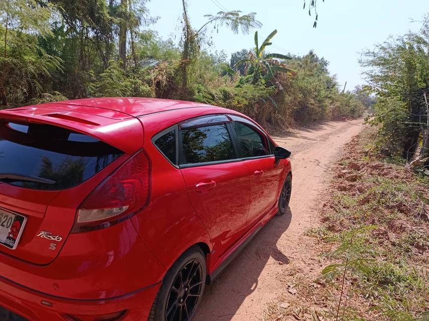 ฟอร์ดเฟียสต้า ตัวท็อปS Hatcback 5 Door จดปี13 ออโต้ เล่มพร้อมโอน ภาษี69 เครื่องดี แอร์เย็น ขับทางไกลสบายๆ รถเจ้าของขายเอง ยังใช้งานอยู่ รถอยู่เทพสถิต_ รูปที่ 4