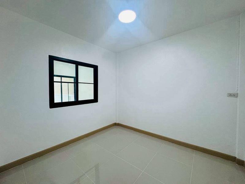 ✨✨หมู่บ้านพิมลราช1 บางบัวทอง ✨✨ทาวน์เฮาส์ชั้นเดียว  ตกแต่งใหม่พร้อมอยู่ ถนนบ้านกล้วย 5