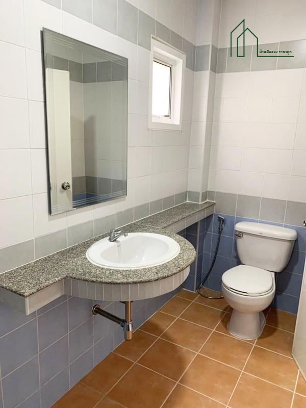 บ้านแฝด 2 ชั้น 37 ตรว. หมู่บ้าน บุรีรมย์ ซาฟารีเวิลด์ ซอยเลียบคลองสอง 23 คลองสามวา  8